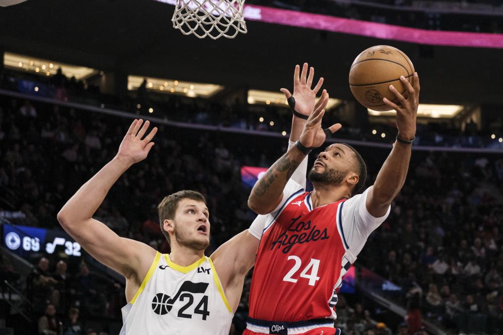 更是年轻一 更是年轻一