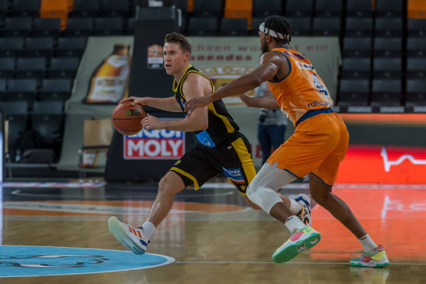 在官网上完 在官网上完